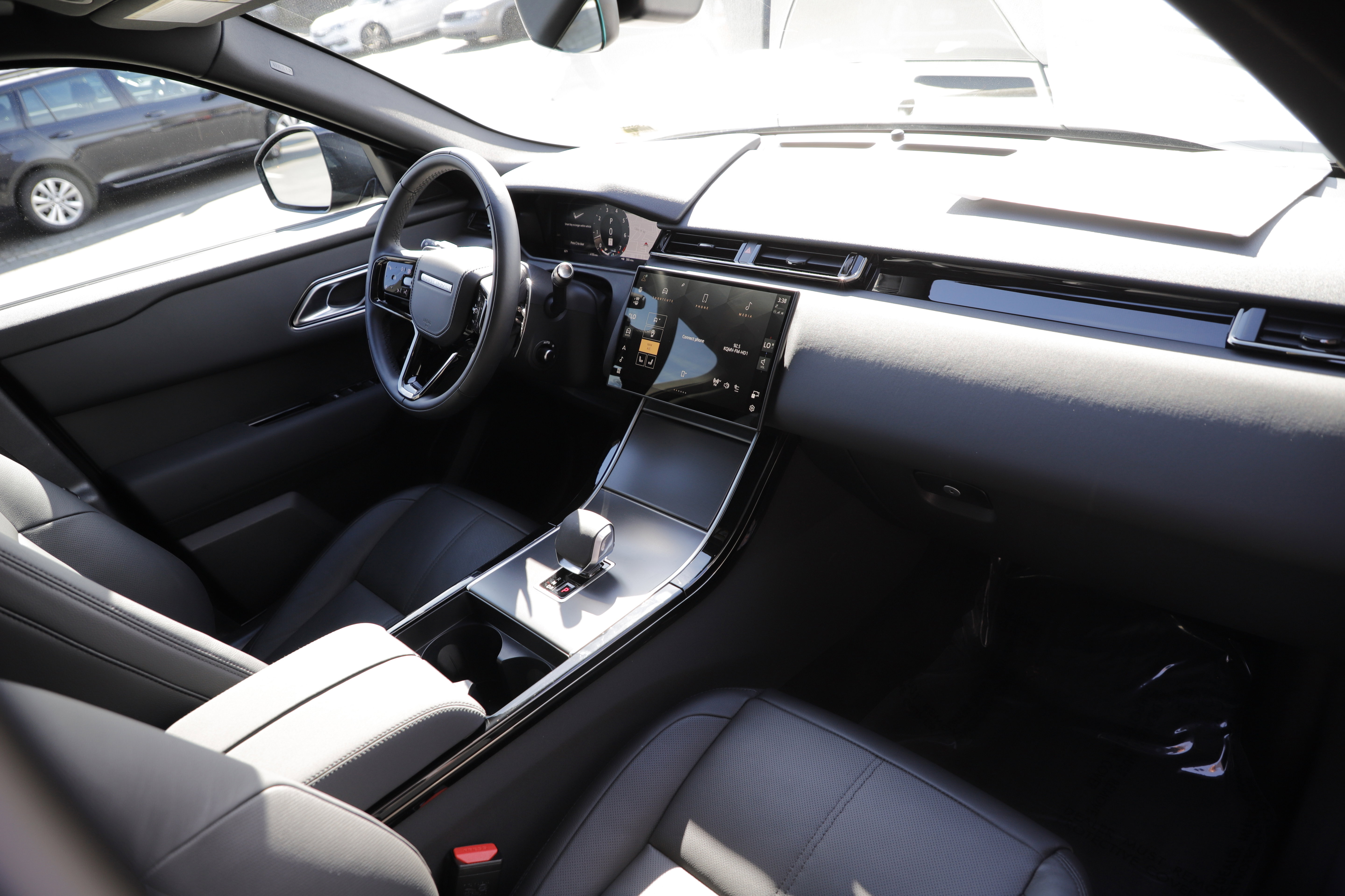 Certified 2026 Land Rover Range Rover Velar S AWD/4WD image 13