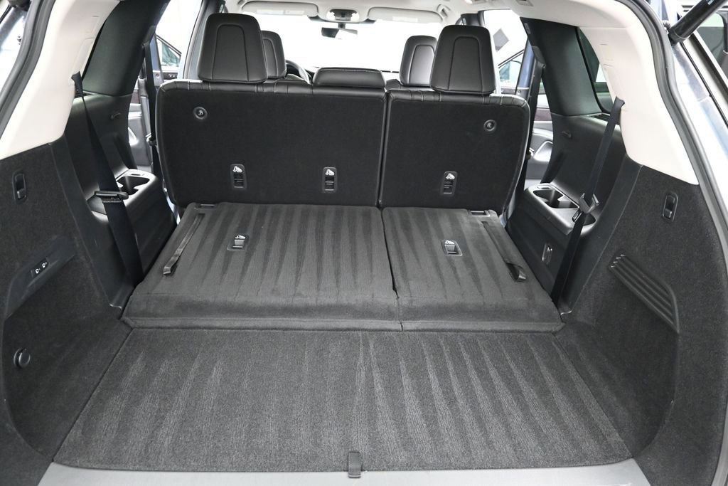 Used 2025 INFINITI QX60 Sensory w/ Vision Package AWD/4WD image 11