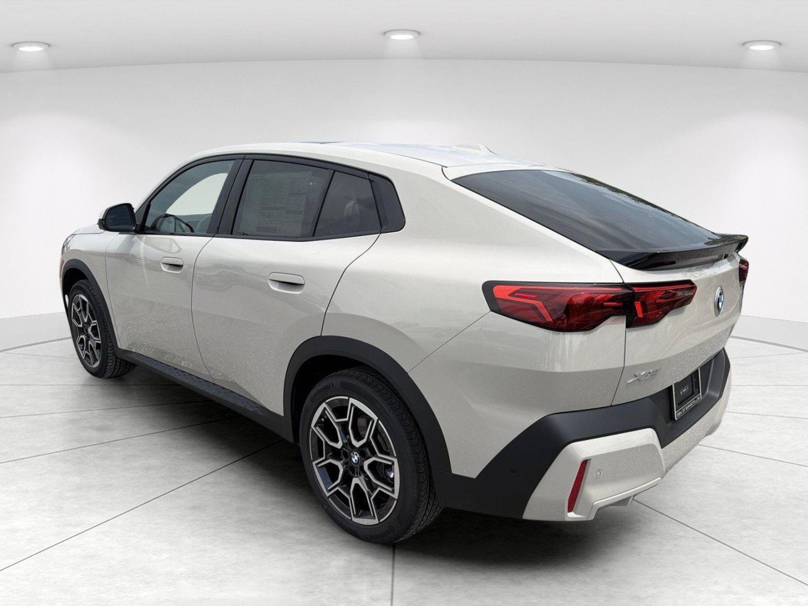 New 2026 BMW X2 xDrive28i w/ Technology Package AWD/4WD image 6