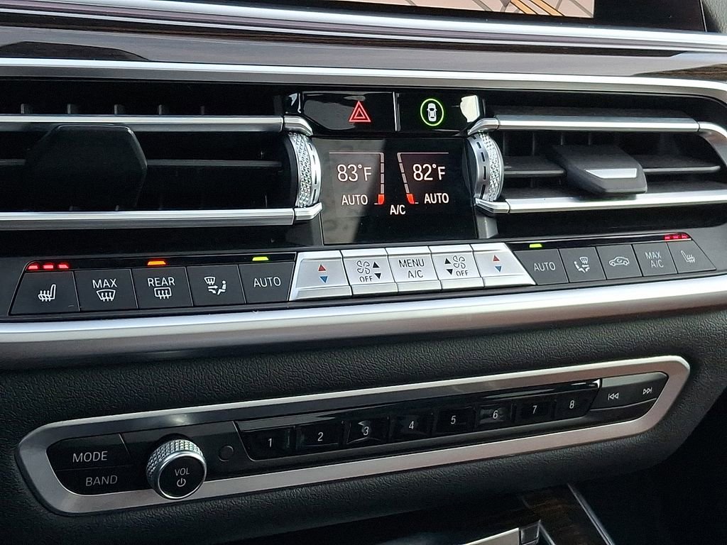 Used 2021 BMW X5 xDrive40i w/ Premium Package image 13