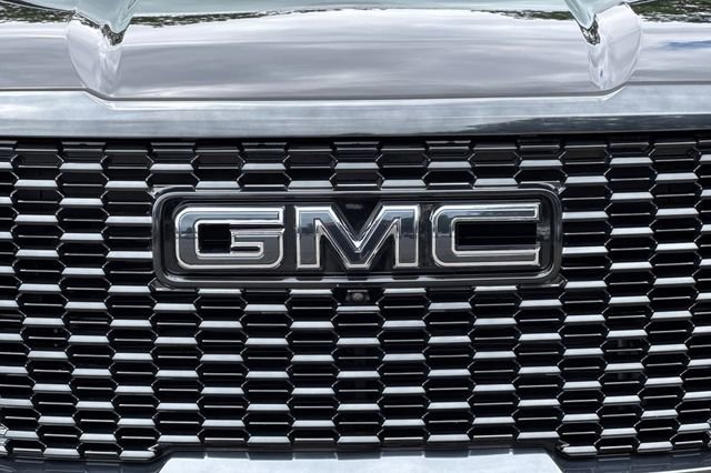 Used 2024 GMC Yukon Denali Ultimate AWD/4WD image 50