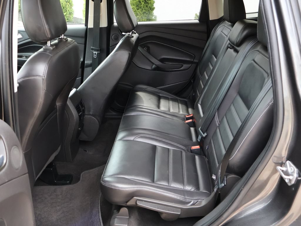 Used 2019 Ford Escape Titanium FWD image 8