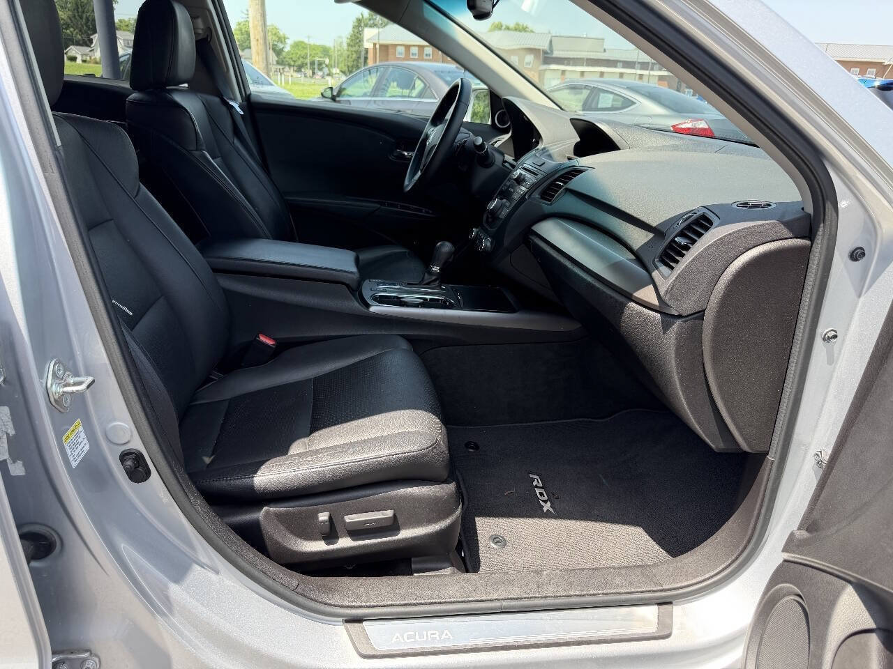 Used 2015 Acura RDX FWD image 11