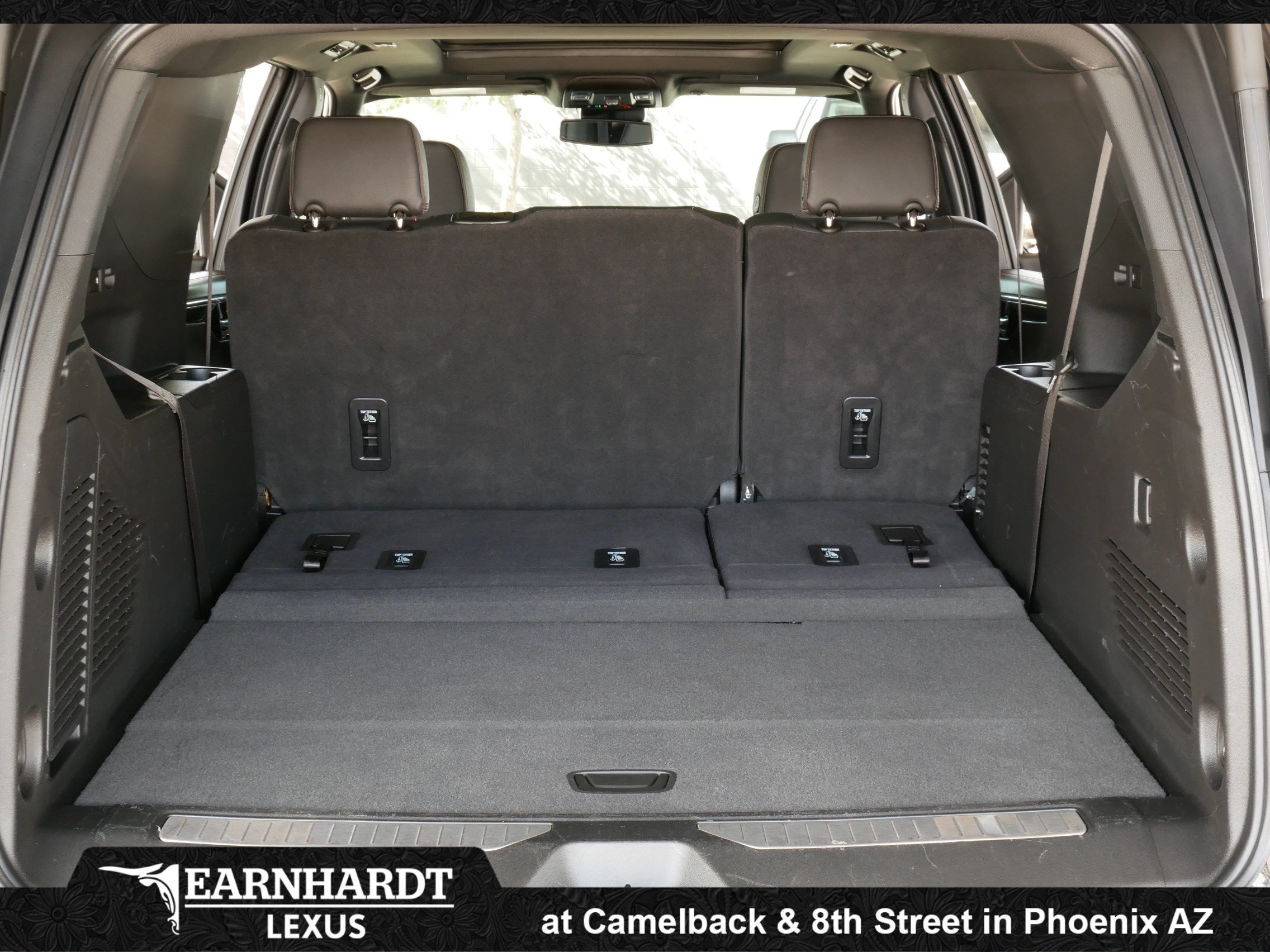 Used 2025 Chevrolet Suburban RST w/ Sun And Tow Package AWD/4WD image 31