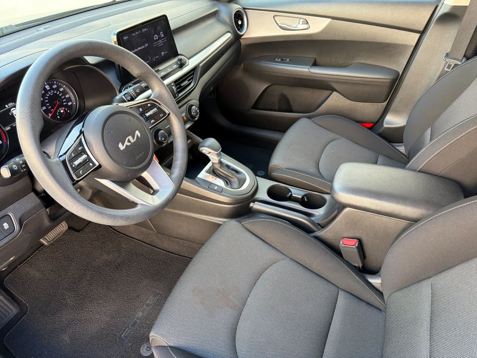Used 2023 Kia Forte LXS FWD image 11