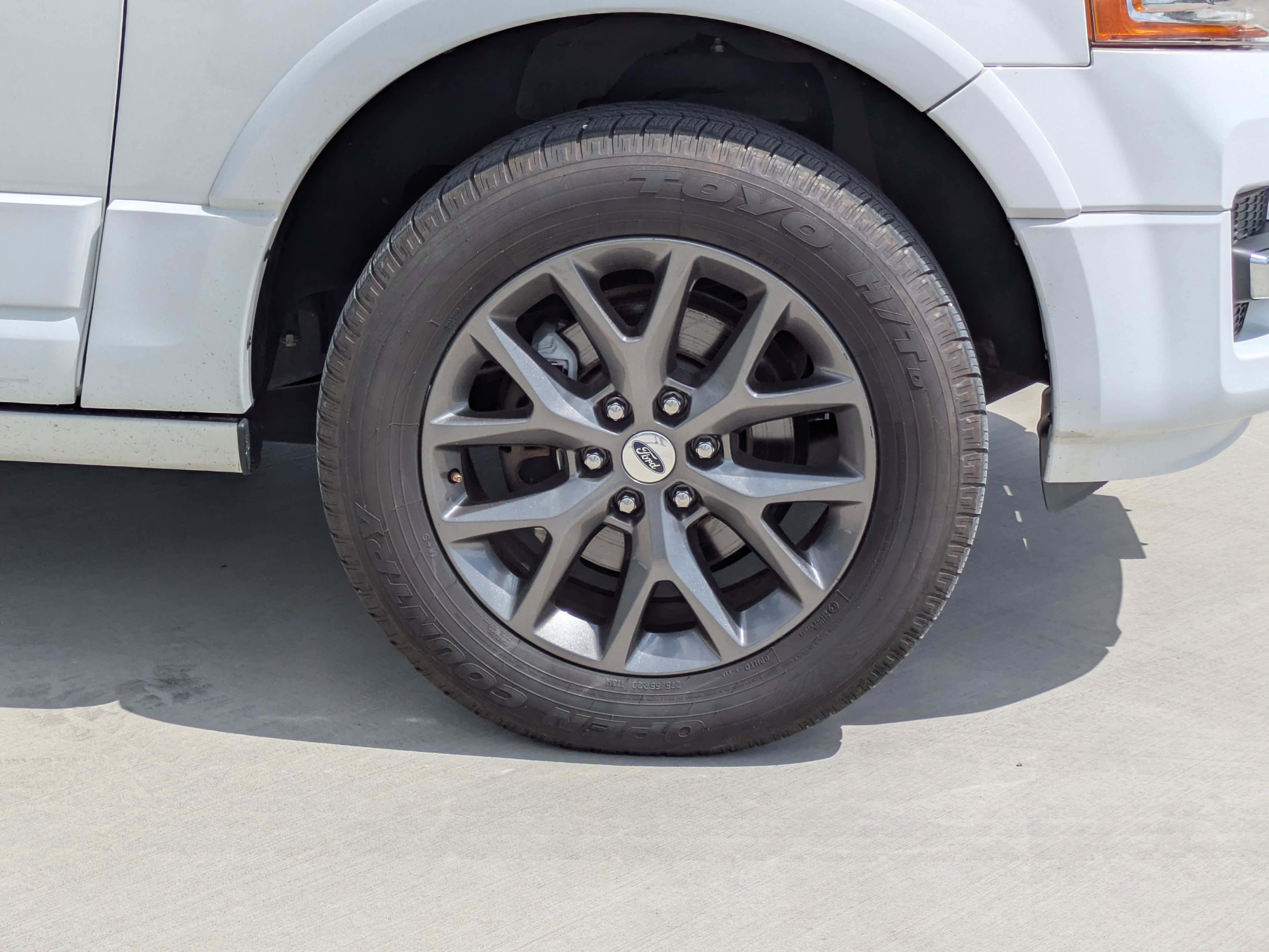 Used 2017 Ford Expedition Limited w/ Equipment Group 301A image 7