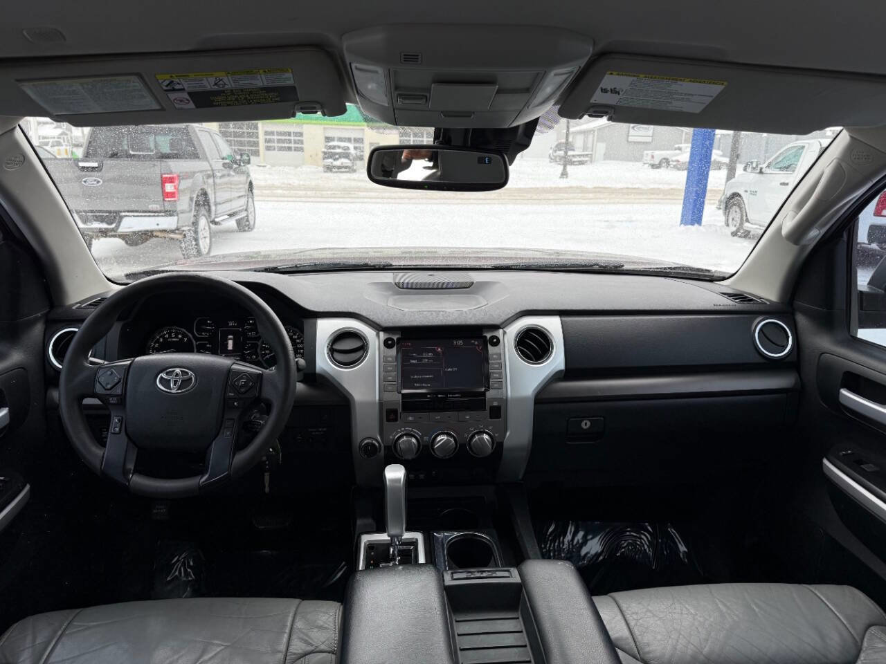 Used 2020 Toyota Tundra SR5 w/ SR5 Leather Package image 27