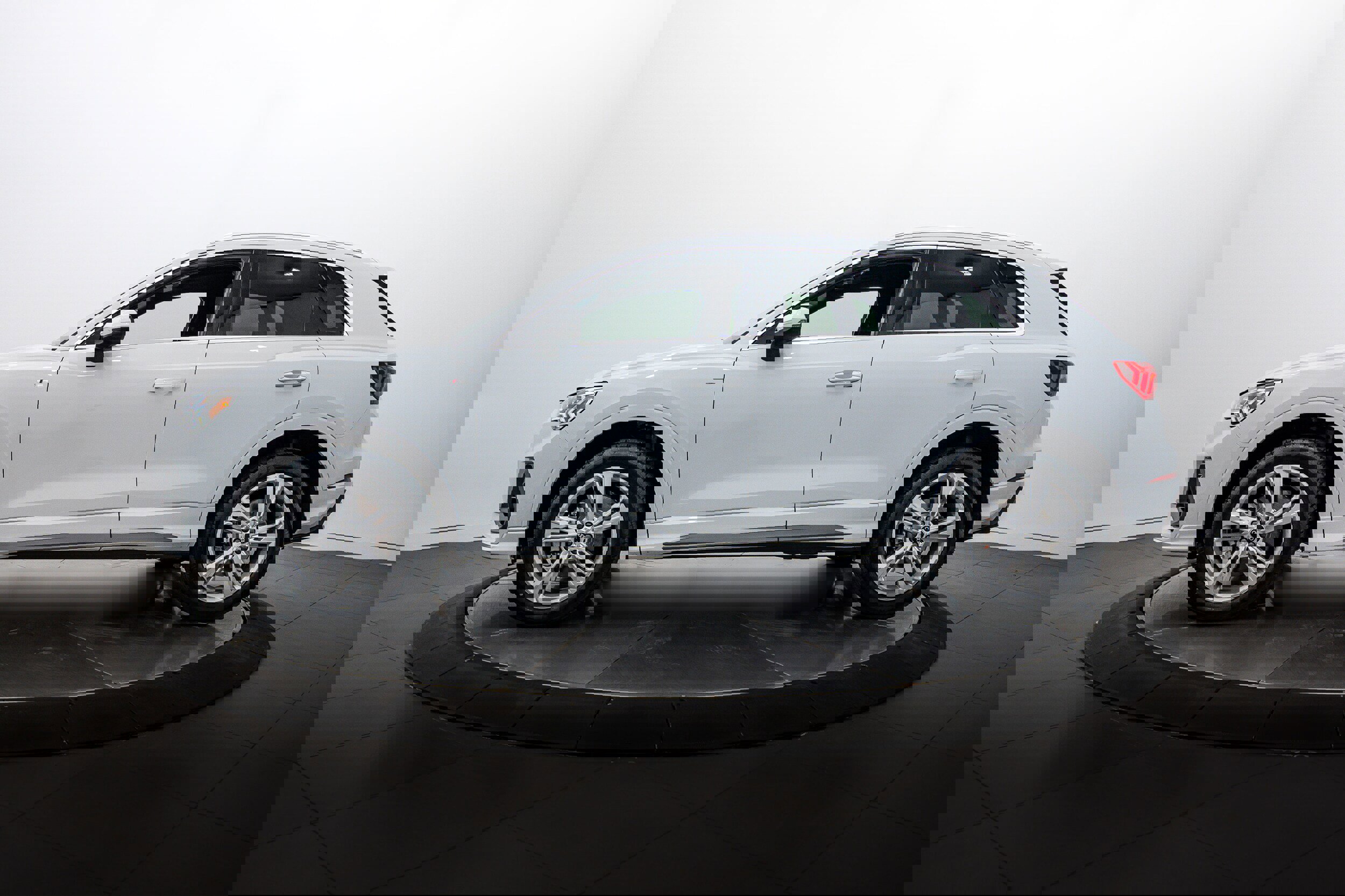 Used 2021 Audi Q3 2.0T Premium Plus w/ Premium Plus Package image 6