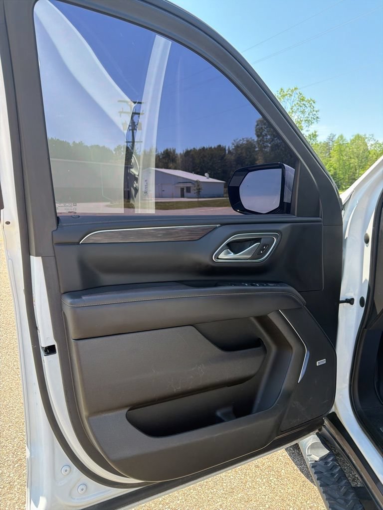 Used 2023 Chevrolet Suburban Z71 AWD/4WD image 12