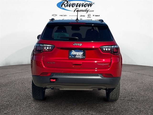 New 2025 Jeep Compass Trailhawk w/ Trailhawk Convenience Group image 4