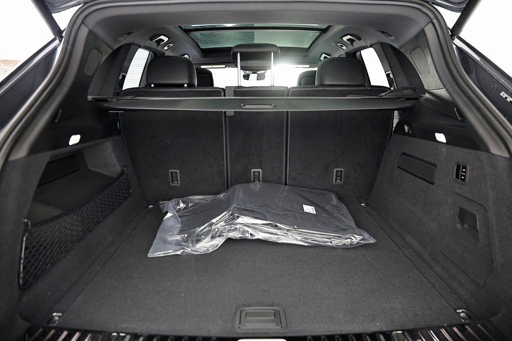 New 2026 Porsche Cayenne AWD/4WD image 30