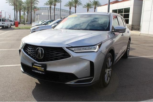 Used 2025 Acura MDX w/ Technology Package FWD image 5
