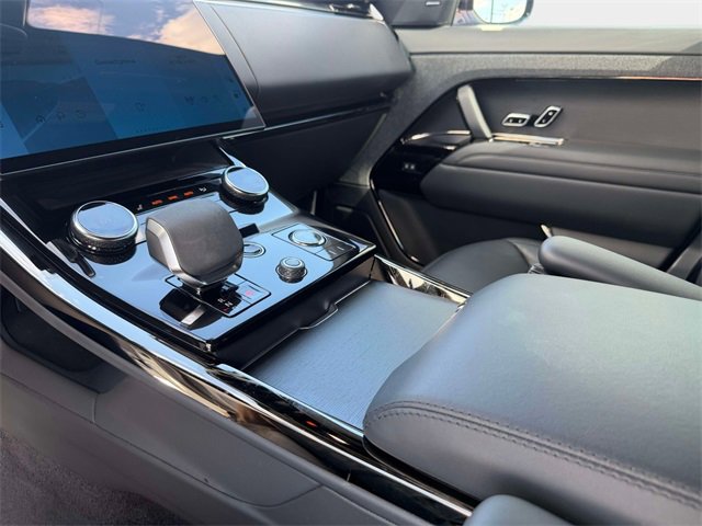 Used 2023 Land Rover Range Rover Sport SE Dynamic image 24