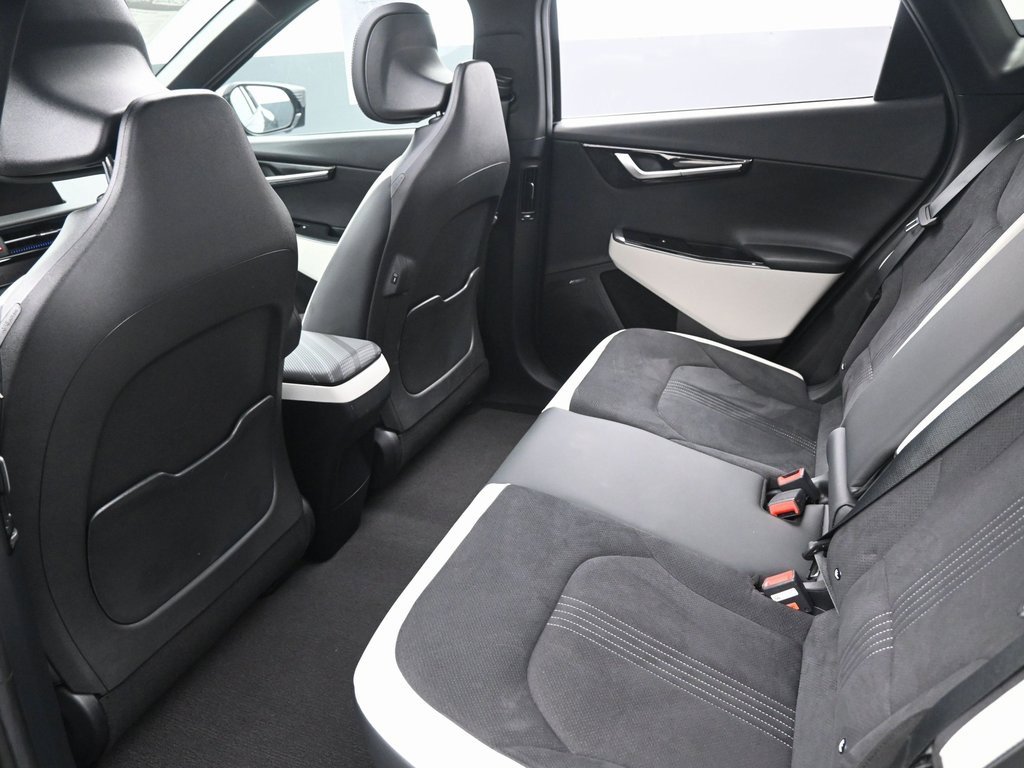 Used 2024 Kia EV6 GT-Line image 34