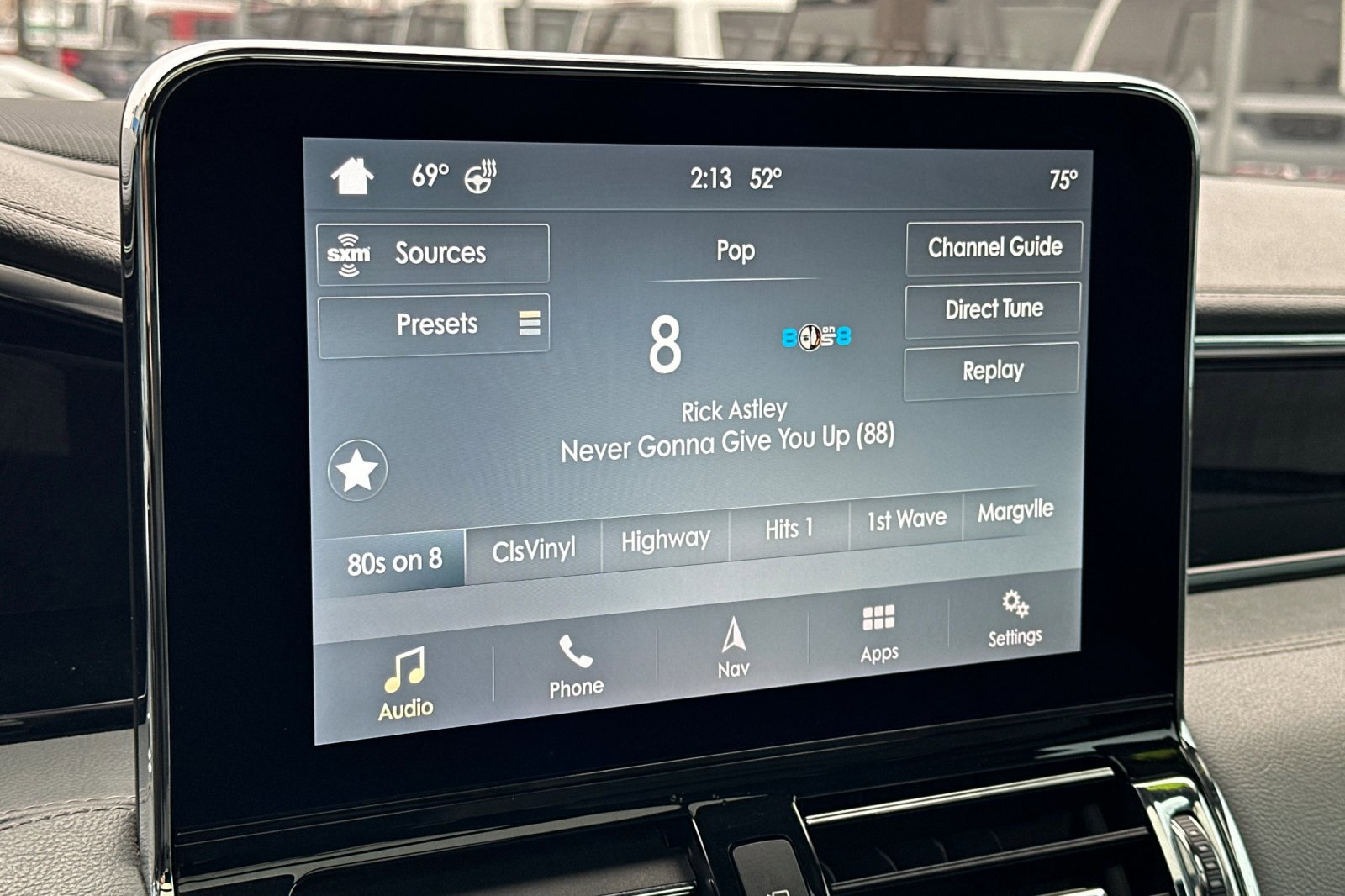 Used 2019 Lincoln Navigator Reserve image 19