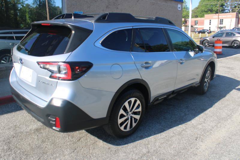 Used 2022 Subaru Outback Premium AWD/4WD image 5