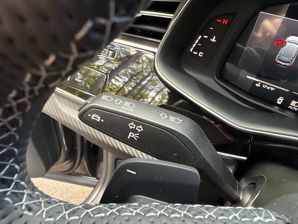 New 2027 Audi SQ8 Prestige AWD/4WD image 28