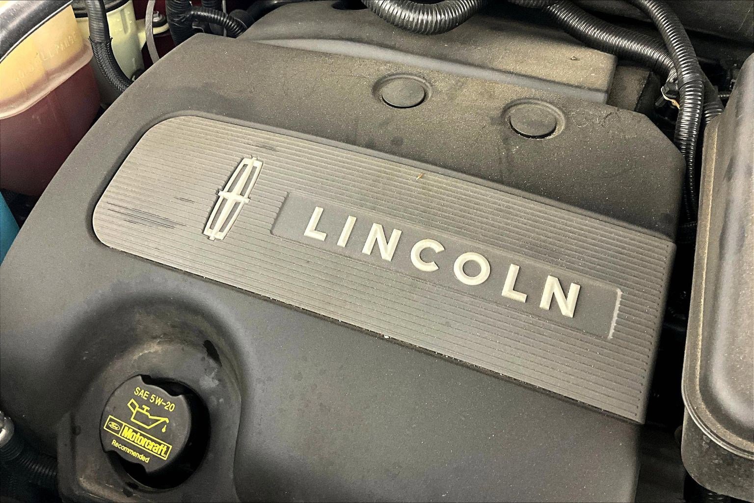 Used 2013 Lincoln MKX FWD image 29