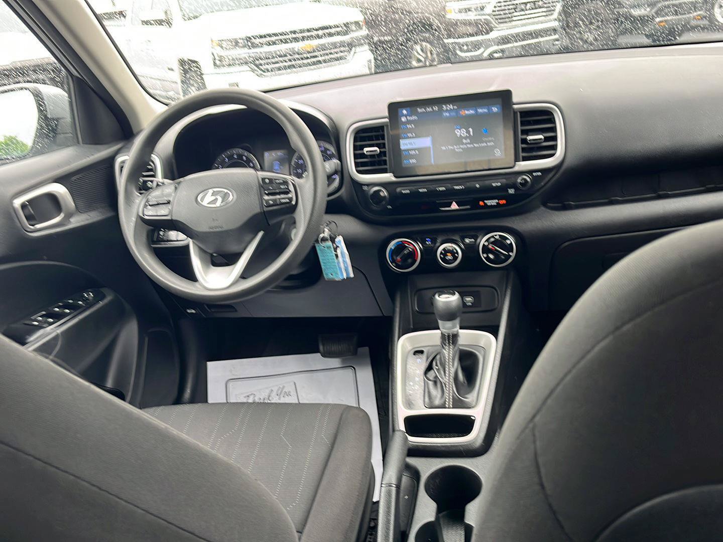 Used 2021 Hyundai Venue SE FWD image 26