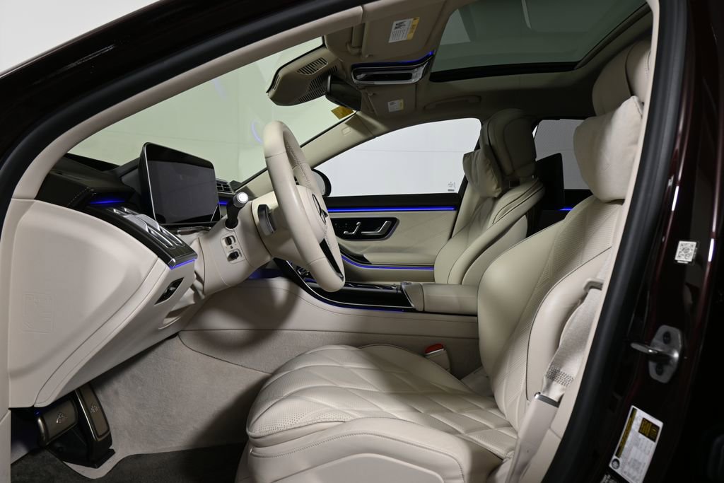 Certified 2023 Mercedes-Benz Maybach S 680 4MATIC image 3