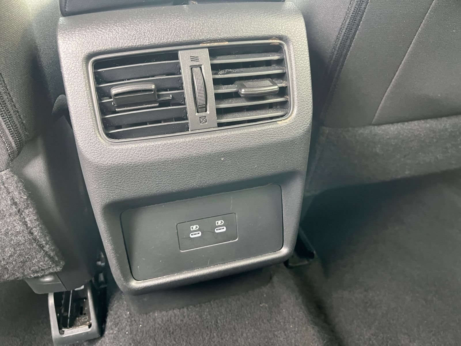 Used 2025 Nissan Rogue SV FWD image 24