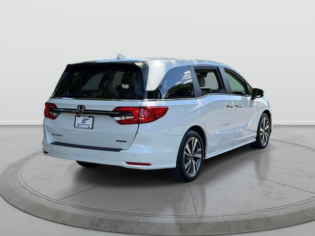 Used 2023 Honda Odyssey Touring image 7