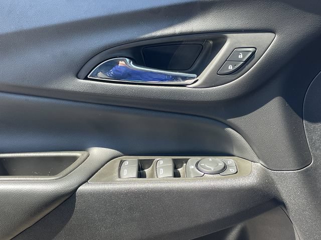 Used 2023 Chevrolet Equinox LT AWD/4WD image 24