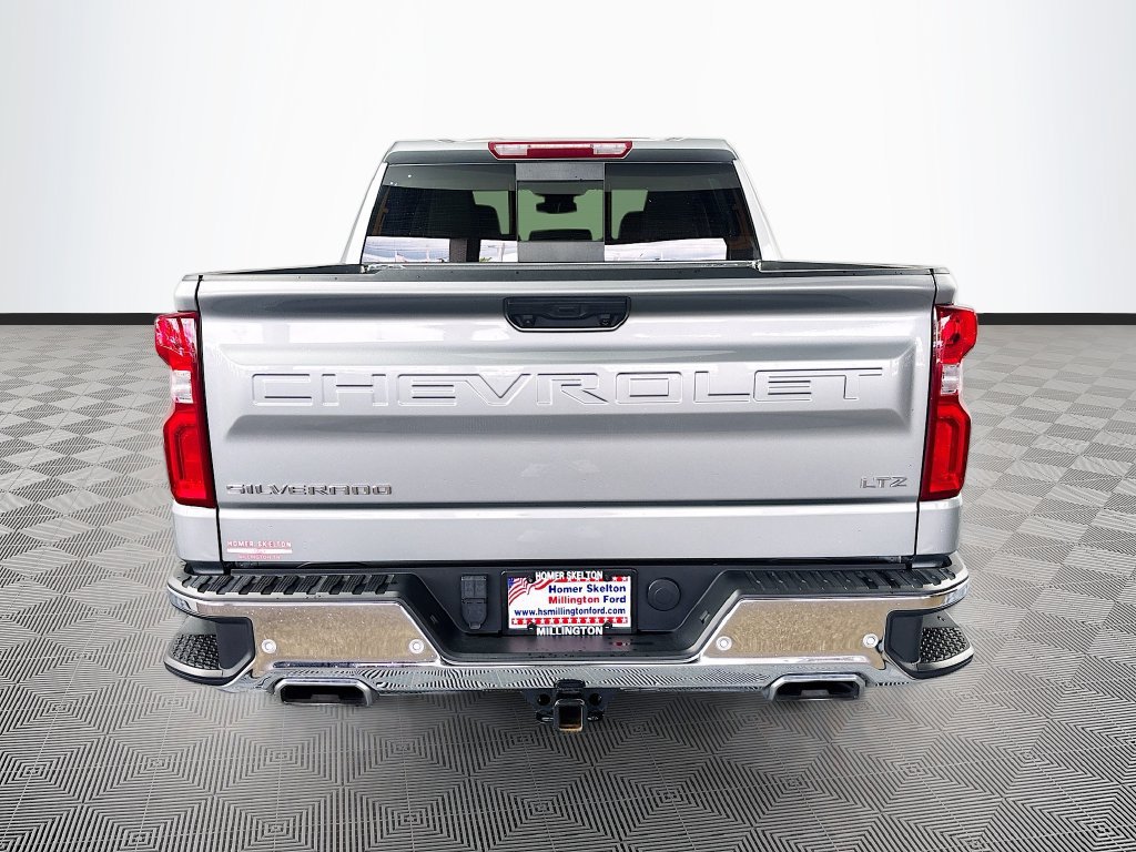 Used 2024 Chevrolet Silverado 1500 LTZ AWD/4WD image 6