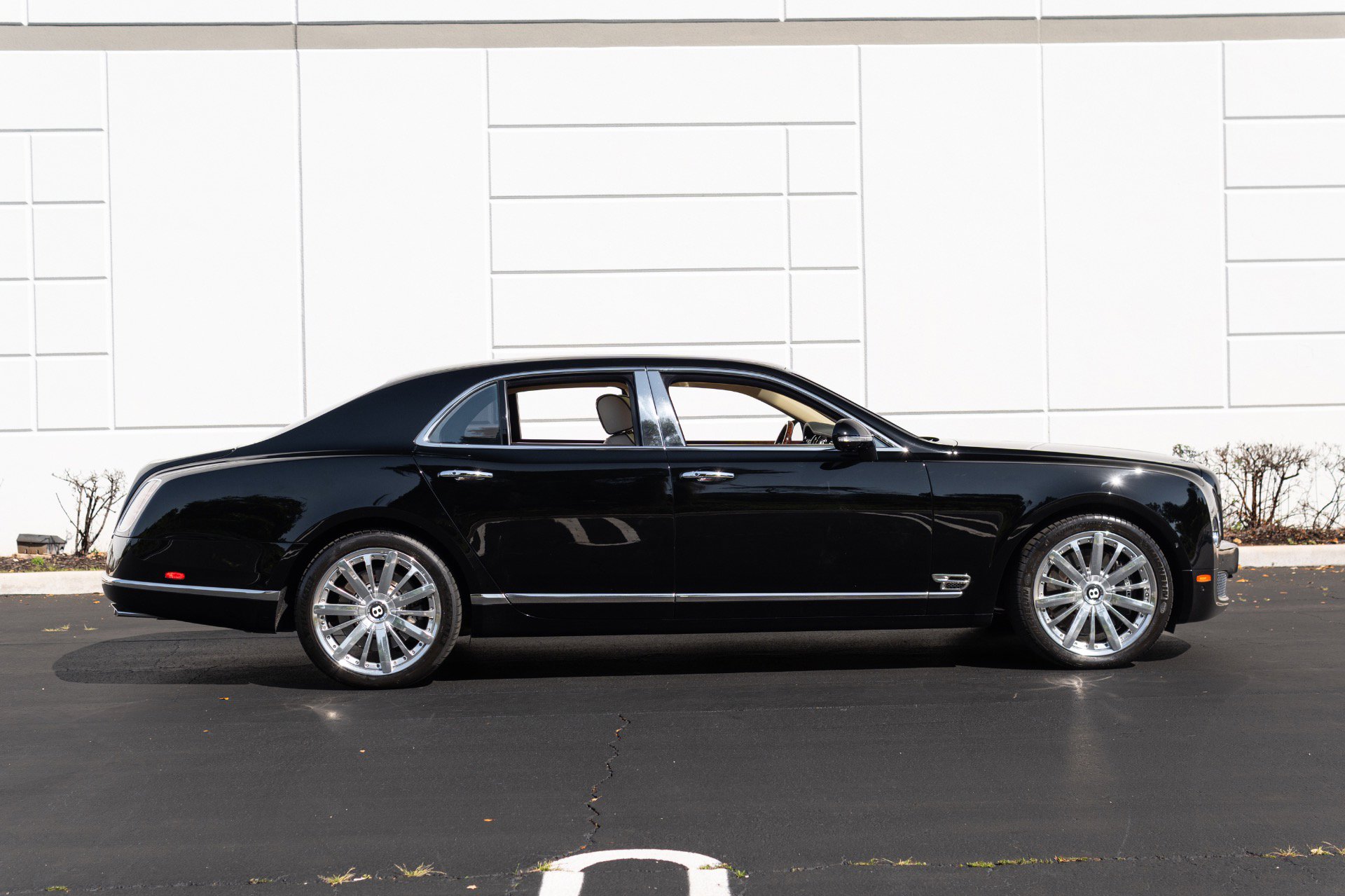 Used 2014 Bentley Mulsanne RWD image 15