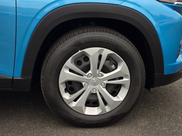 New 2026 Chevrolet Trax LS w/ Driver Confidence Package FWD image 9