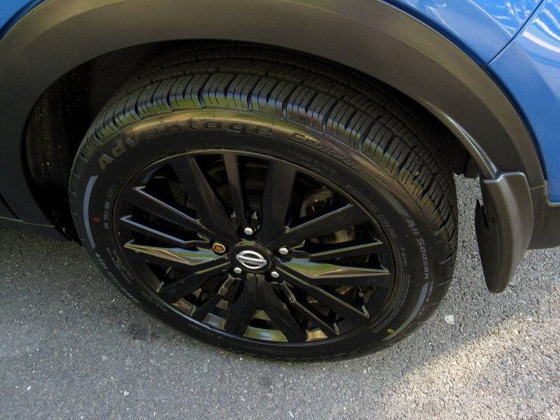 Used 2021 Nissan Kicks SV FWD image 32