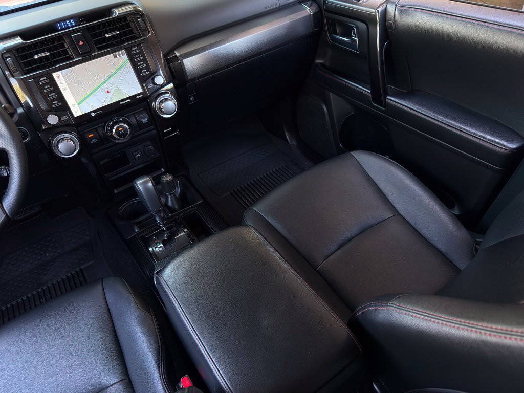 Used 2021 Toyota 4Runner Venture w/ Moonroof Package AWD/4WD image 15
