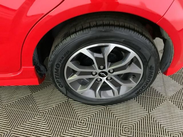Used 2018 Chevrolet Sonic LT w/ Convenience Package FWD image 11