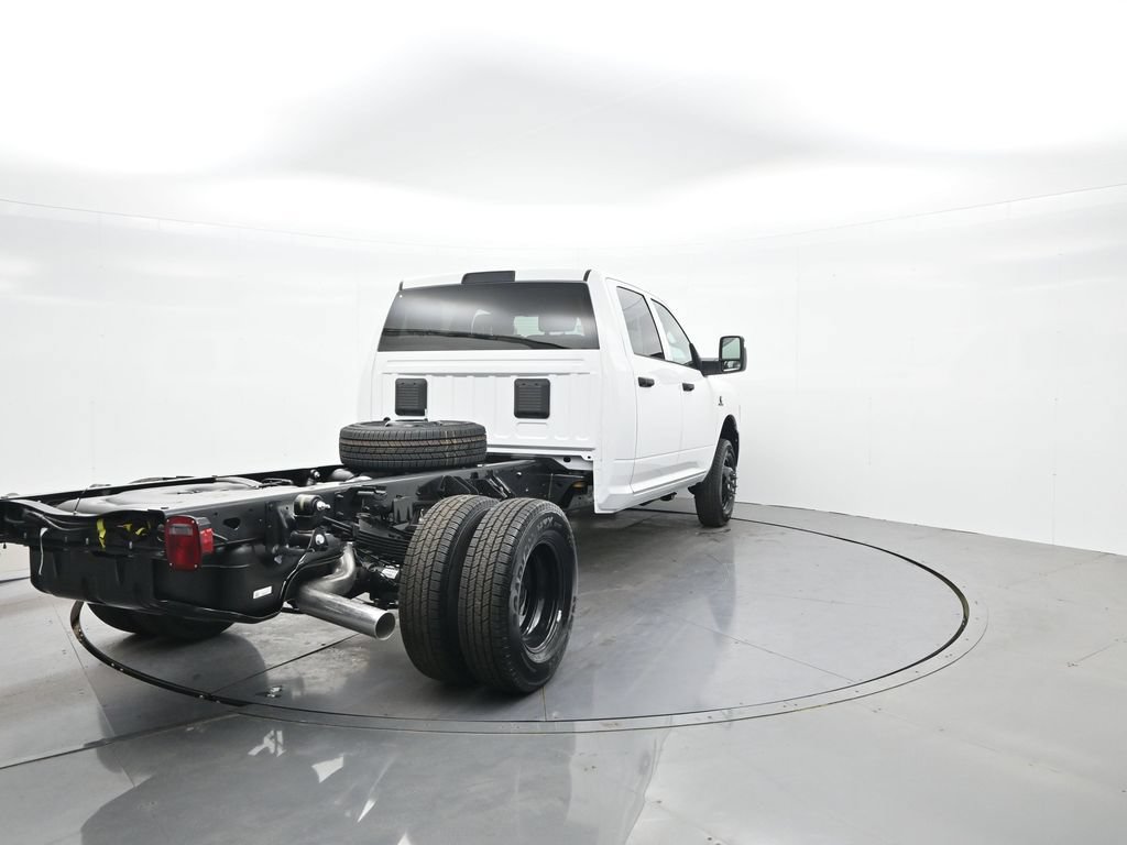 New 2026 RAM 3500 Tradesman AWD/4WD image 7
