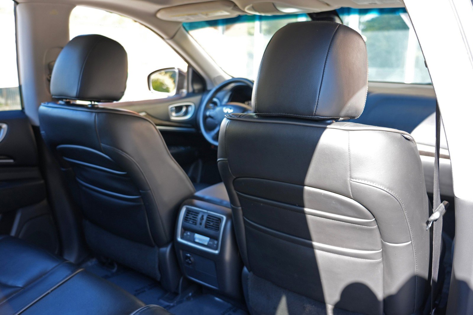 Used 2015 INFINITI QX60 FWD w/ Premium Plus Package image 39