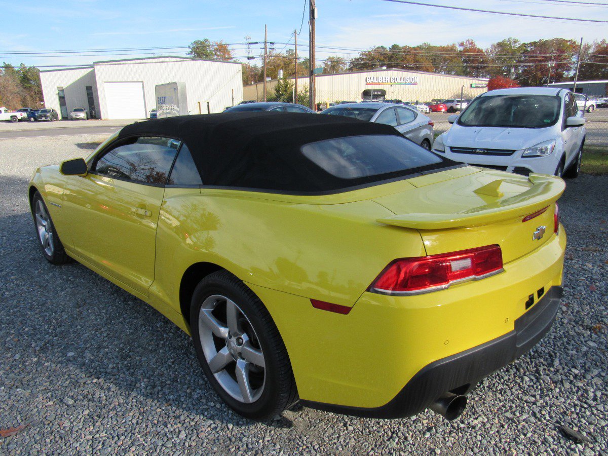 Used 2015 Chevrolet Camaro LT image 3