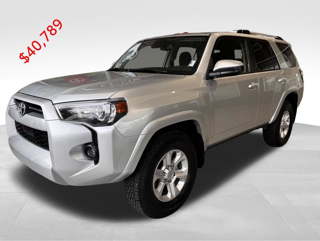 Certified 2023 Toyota 4Runner SR5 AWD/4WD image 4