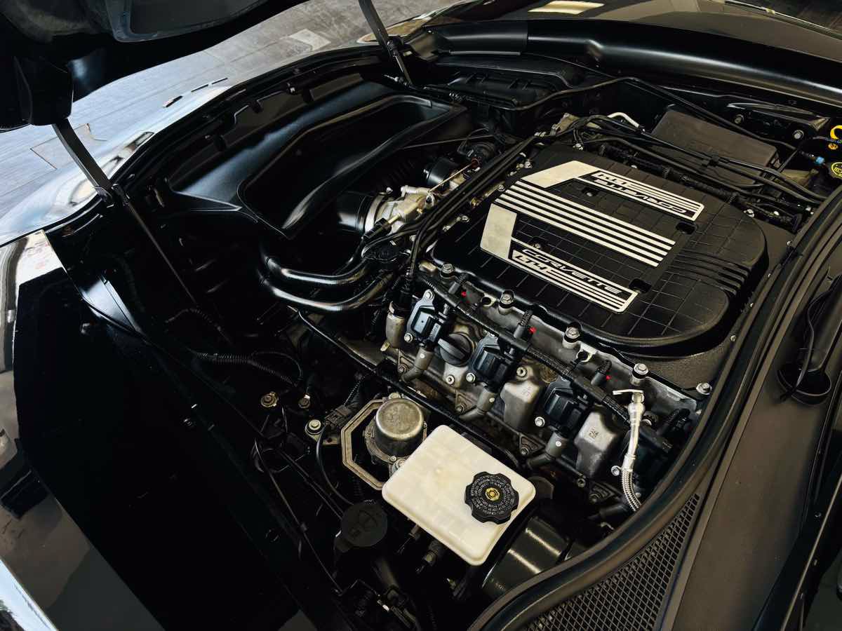 Used 2016 Chevrolet Corvette Z06 w/ 2LZ Preferred Equipment Group RWD image 18
