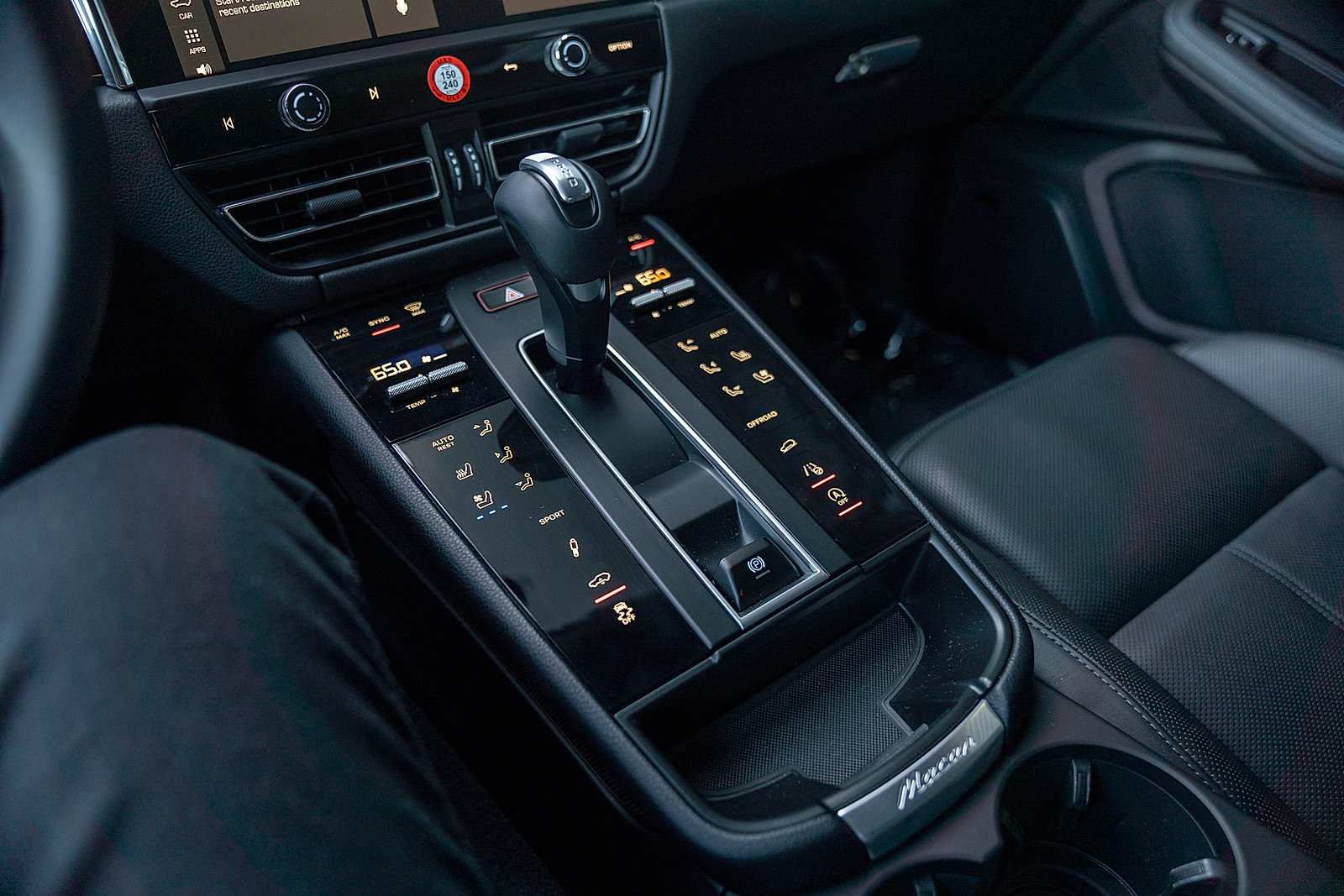 Certified 2026 Porsche Macan S AWD/4WD image 13