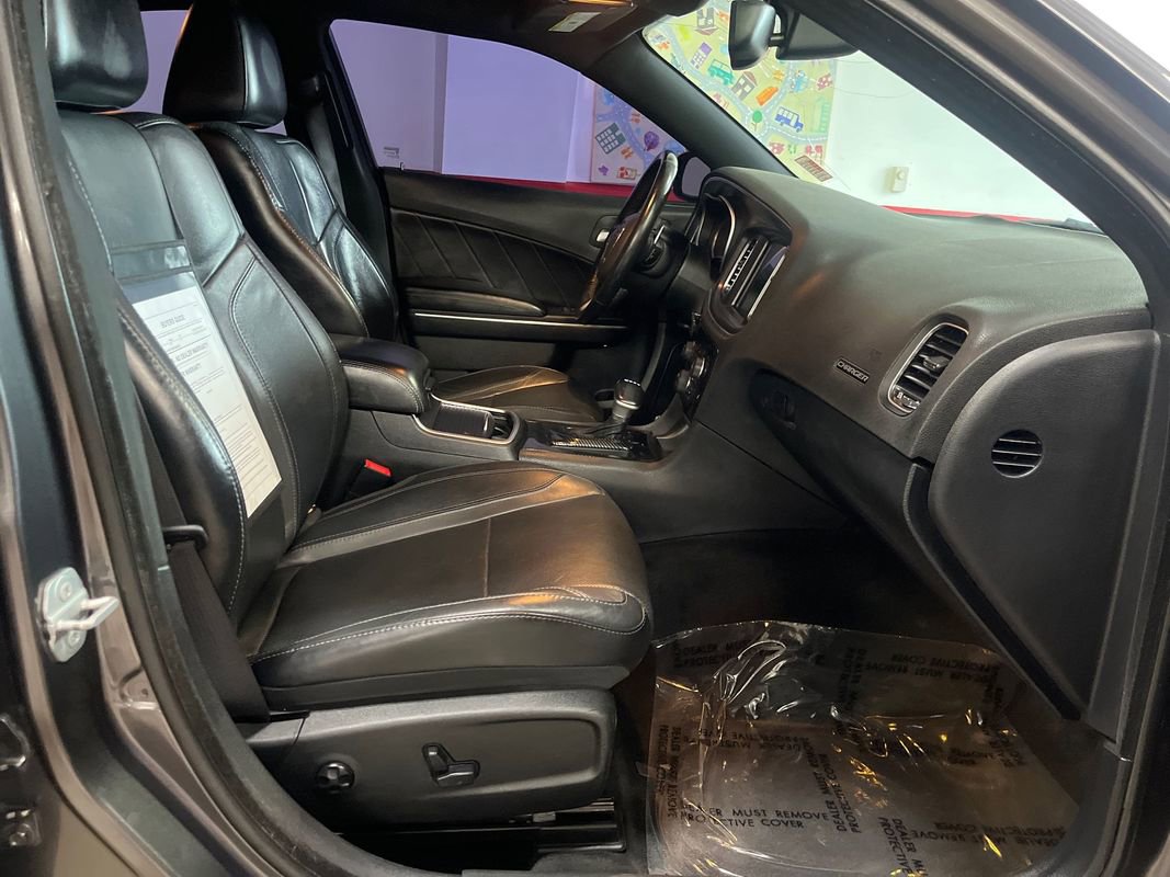 Used 2016 Dodge Charger SXT w/ AWD Plus Group image 31