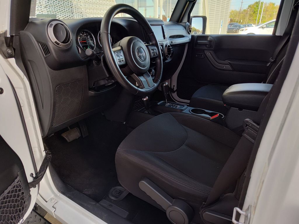 Used 2017 Jeep Wrangler Unlimited Sport w/ Quick Order Package 24S AWD/4WD image 2