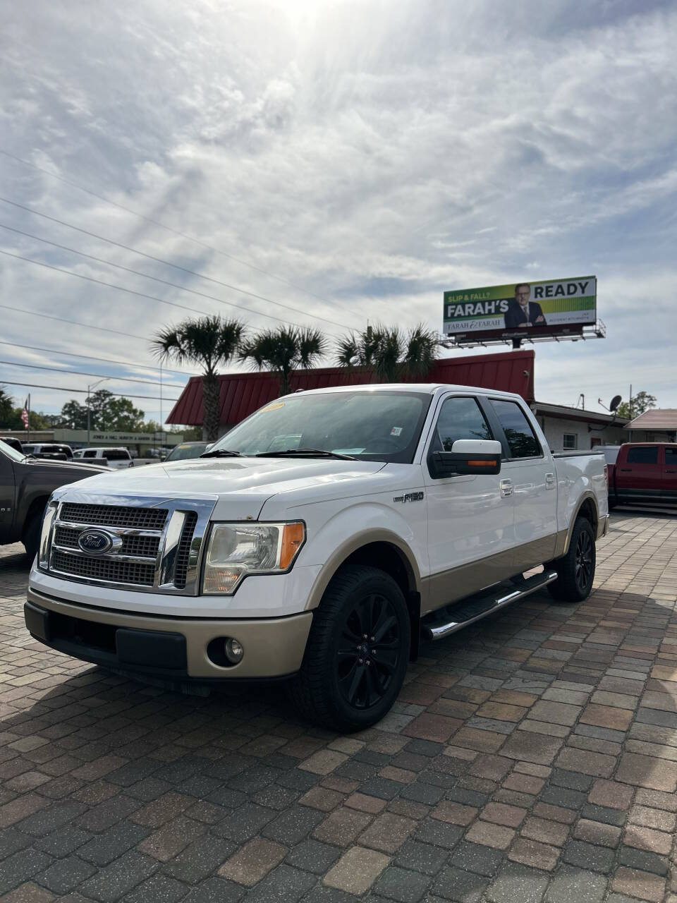 Used 2010 Ford F150 Lariat RWD image 8