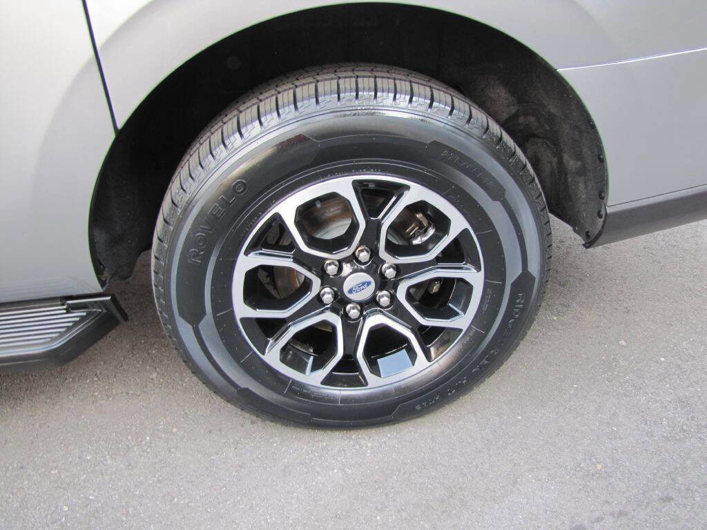 Used 2024 Ford Expedition Max XLT image 27