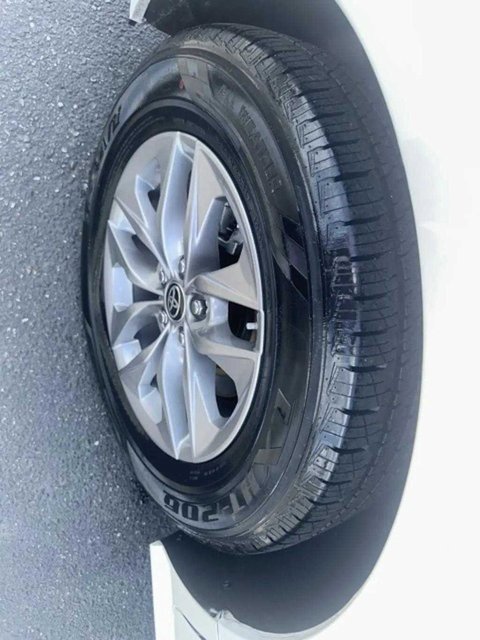 Used 2023 Toyota Sienna XLE image 19