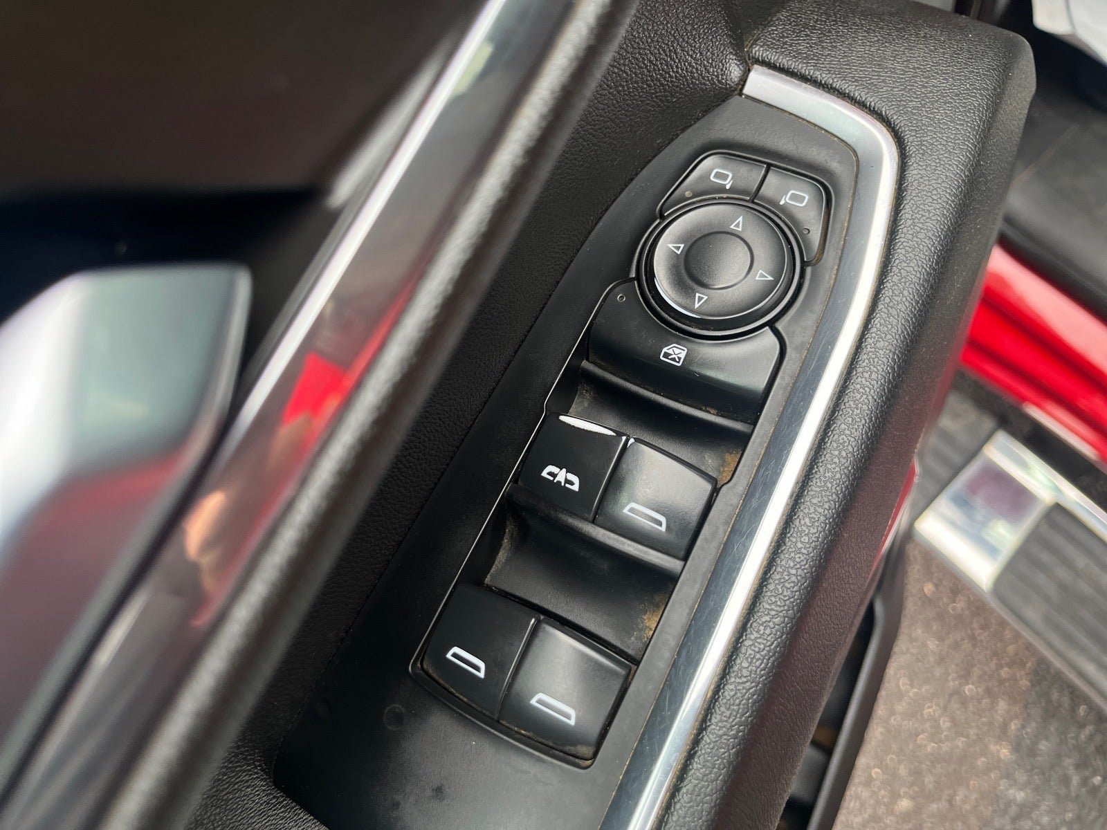 Used 2024 Chevrolet Silverado 2500 LT AWD/4WD image 19