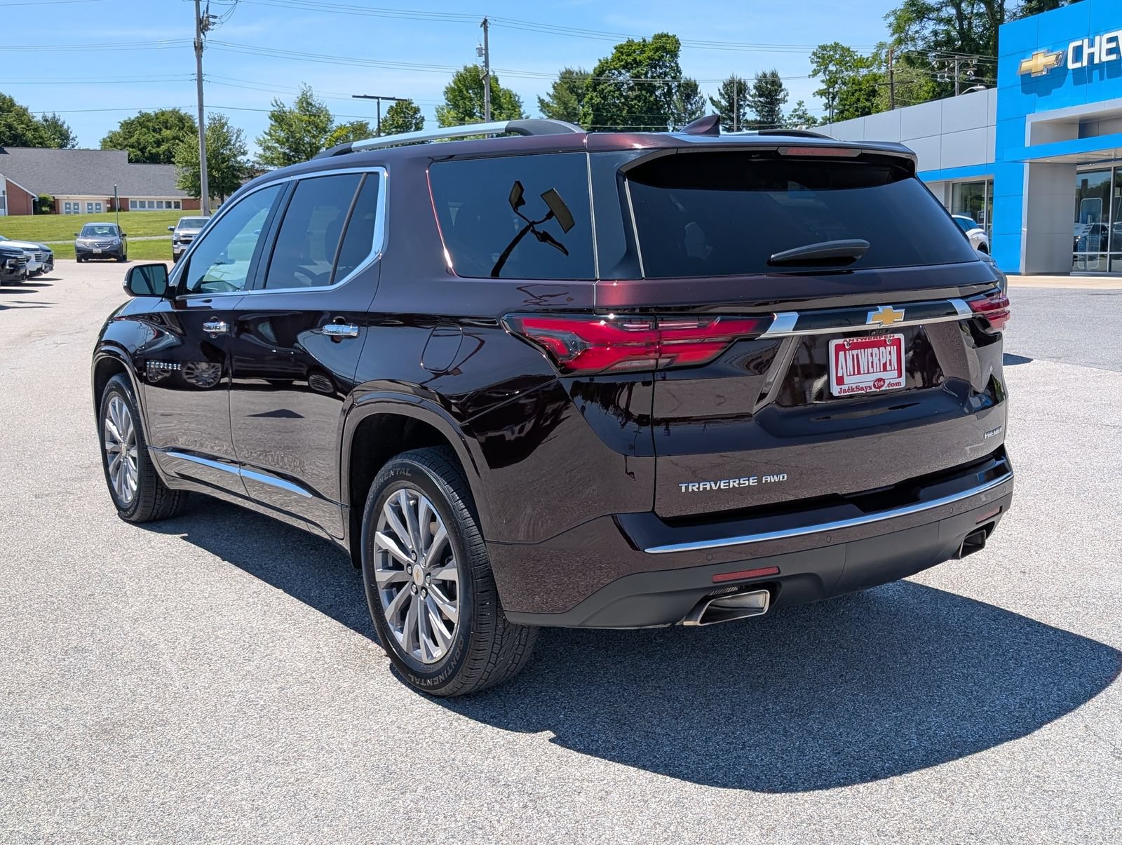 Used 2023 Chevrolet Traverse Premier AWD/4WD image 5