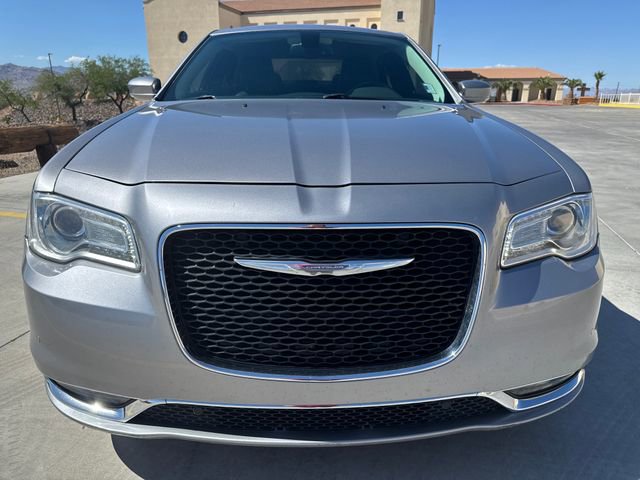 Used 2015 Chrysler 300 Limited w/ Driver Convenience Group RWD image 8