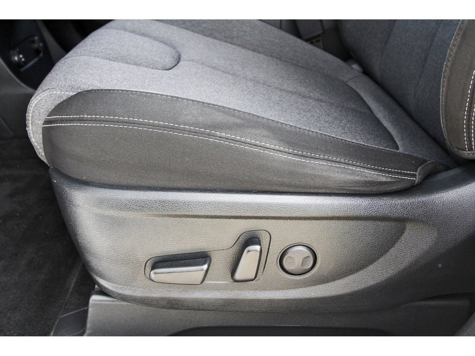 Used 2022 Hyundai Palisade SEL FWD image 28