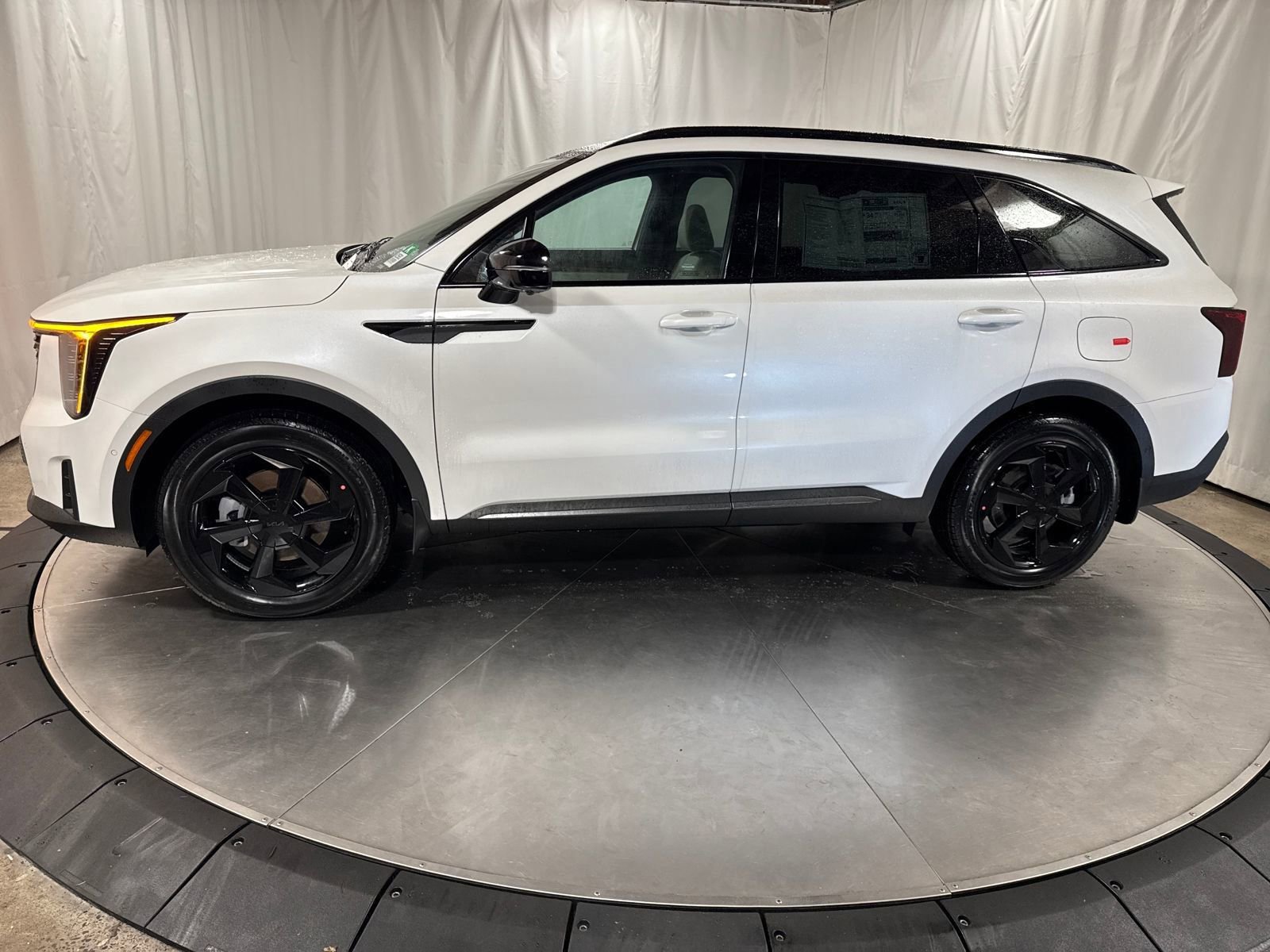 New 2026 Kia Sorento SX Prestige image 3