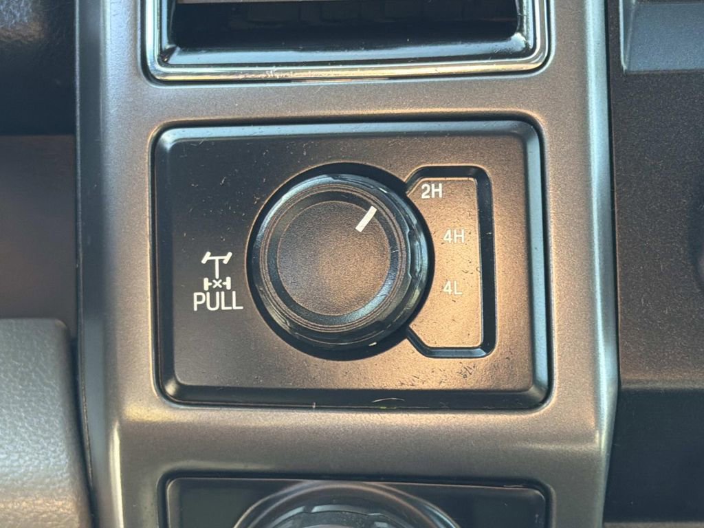 Certified 2019 Ford F150 XLT w/ Equipment Group 302A Luxury image 17